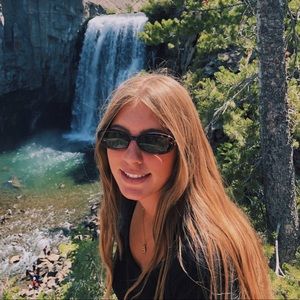 Meet your Posher, Abby